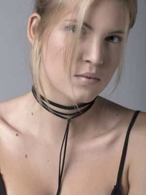 Fotomodell Elisa aus Mailand